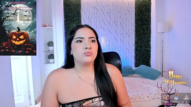 Snapshot of sofiacaramel chatting on November 2025 03:00:01 PM sofiacaramel online show from November 2025 03:00:01 PM