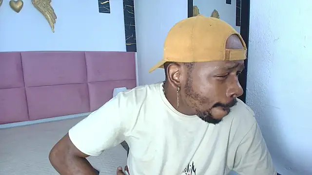 muller asher online show from October 2025 09:05:02 PM