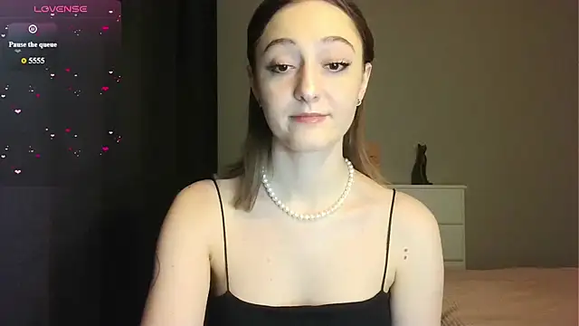 Snapshot of white_liillyy chatting on March 2026 09:42:02 PM white liillyy online show from March 2026 09:42:02 PM