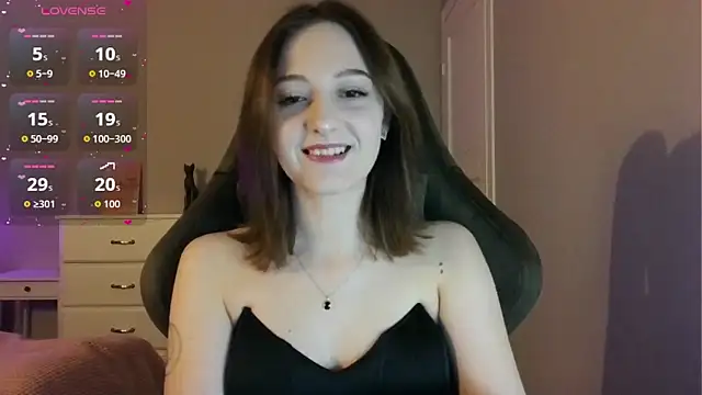 Snapshot of white_liillyy chatting on April 2026 09:27:01 PM white liillyy online show from April 2026 09:27:01 PM