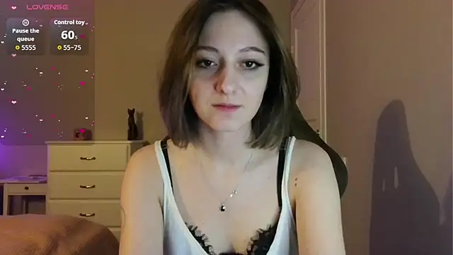 Snapshot of white_liillyy chatting on May 2026 09:23:02 PM white liillyy online show from May 2026 09:23:02 PM