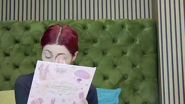 Snapshot of LunaHart chatting on February 2026 09:54:02 AM LunaHart online show from February 2026 09:54:02 AM