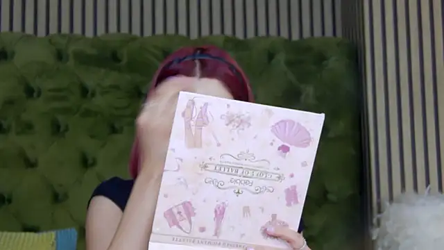 Snapshot of LunaHart chatting on February 2026 09:08:01 AM LunaHart online show from February 2026 09:08:01 AM