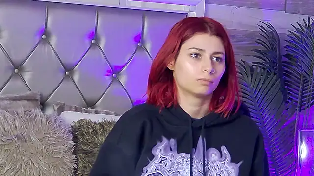 Snapshot of LunaHart chatting on March 2026 04:28:02 AM LunaHart online show from March 2026 04:28:02 AM