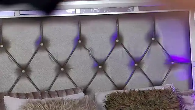 Snapshot of LunaHart chatting on March 2026 05:12:02 AM LunaHart online show from March 2026 05:12:02 AM