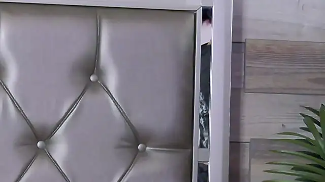 Snapshot of LunaHart chatting on April 2026 02:56:01 AM LunaHart online show from April 2026 02:56:01 AM