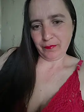 Snapshot of EvelinCutex chatting on May 2026 06:07:02 AM EvelinCutex online show from May 2026 06:07:02 AM