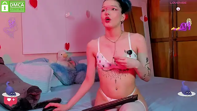 Bluedarkelf888 online show from February 2026 12:07:01 AM