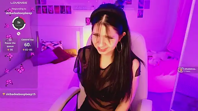 Snapshot of Wander_Waves chatting on September 2025 08:47:02 PM Wander Waves online show from September 2025 08:47:02 PM