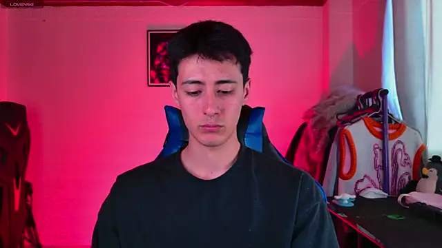 Jeremias miller online show from December 2025 10:17:02 PM