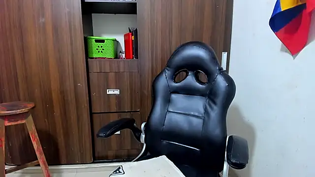 miss bigcockts online show from April 2026 12:54:01 PM