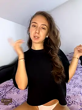 CristinaSww online show from November 2025 12:05:01 PM