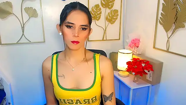 Snapshot of xPrecuioseChesca chatting on October 2025 12:14:01 AM xPrecuioseChesca online show from October 2025 12:14:01 AM