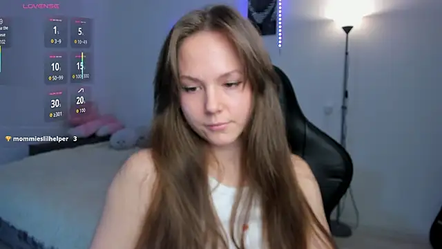 cute little ass online show from October 2025 01:01:01 PM