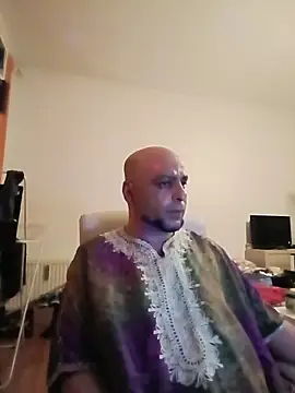 SmokedAlloy2 online show from May 2026 11:24:01 PM