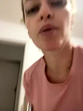 Snapshot of Alerquinasc chatting on October 2025 07:37:02 AM Alerquinasc online show from October 2025 07:37:02 AM