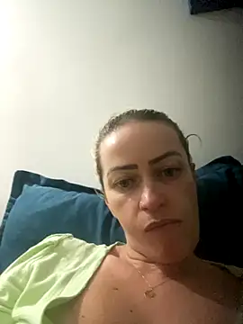 Snapshot of Alerquinasc chatting on November 2025 09:58:01 PM Alerquinasc online show from November 2025 09:58:01 PM