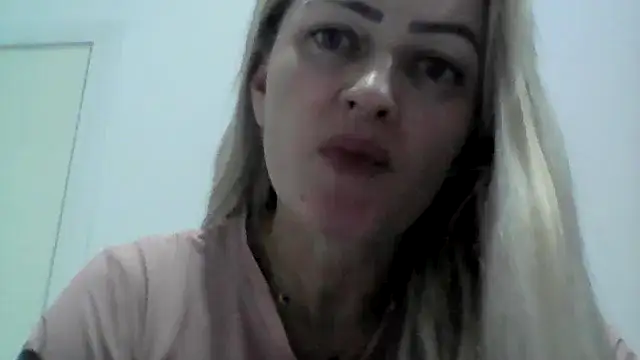 Snapshot of Alerquinasc chatting on November 2025 03:28:01 AM Alerquinasc online show from November 2025 03:28:01 AM