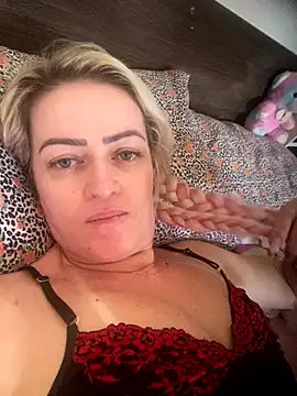 Snapshot of Alerquinasc chatting on December 2025 03:50:01 PM Alerquinasc online show from December 2025 03:50:01 PM