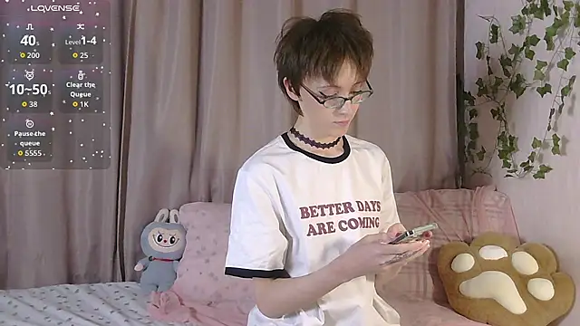 Snapshot of NextVibe_ chatting on April 2026 05:09:02 PM NextVibe online show from April 2026 05:09:02 PM