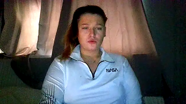 Snapshot of RUBY-ROSE-SWINGS chatting on October 2025 11:09:01 AM RUBY-ROSE-SWINGS online show from October 2025 11:09:01 AM