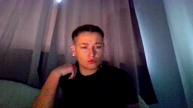 Snapshot of RUBY-ROSE-SWINGS chatting on November 2025 12:37:02 PM RUBY-ROSE-SWINGS online show from November 2025 12:37:02 PM