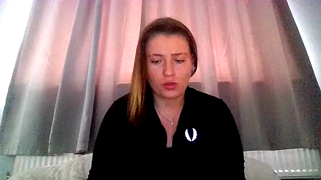 Snapshot of RUBY-ROSE-SWINGS chatting on November 2025 11:10:02 AM RUBY-ROSE-SWINGS online show from November 2025 11:10:02 AM