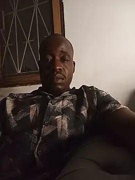 WaiterZim online show from May 2026 10:49:02 PM