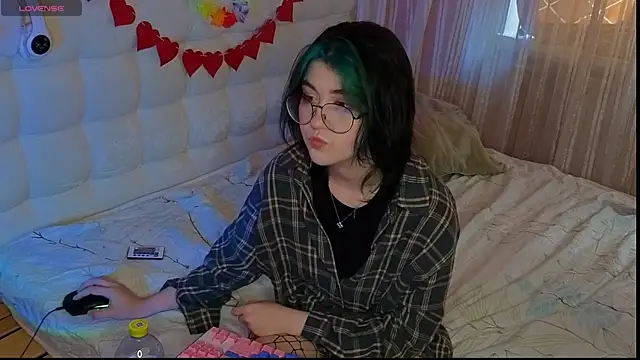 Snapshot of Miko_Meow chatting on September 2025 08:40:01 AM Miko Meow online show from September 2025 08:40:01 AM