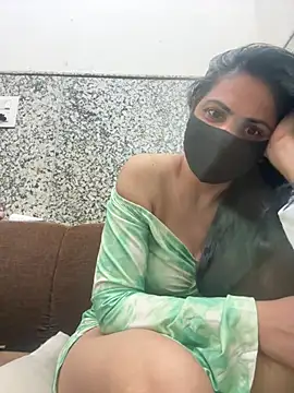 SashaPatel online show from April 2026 02:43:01 PM