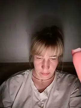 babyjessi online show from September 2025 10:20:01 PM