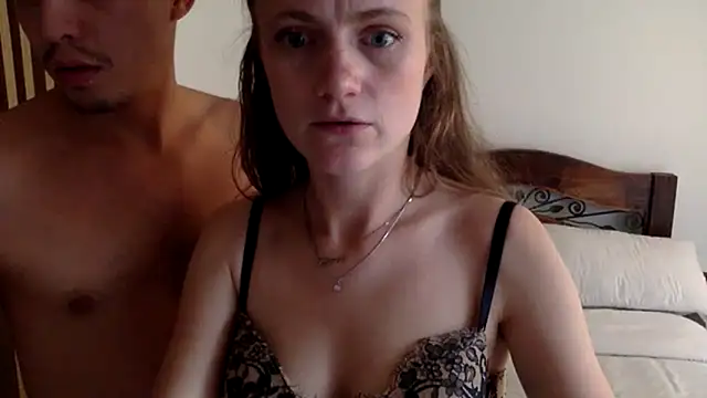 Snapshot of andyzuzka chatting on October 2025 02:07:01 PM andyzuzka online show from October 2025 02:07:01 PM