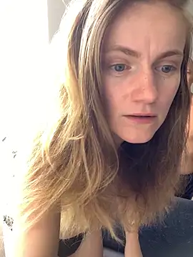 Snapshot of andyzuzka chatting on March 2026 03:08:01 PM andyzuzka online show from March 2026 03:08:01 PM