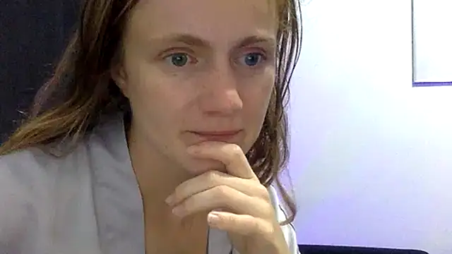 Snapshot of andyzuzka chatting on March 2026 02:50:01 PM andyzuzka online show from March 2026 02:50:01 PM