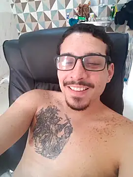 Snapshot of branquintatto chatting on October 2025 05:36:02 PM branquintatto online show from October 2025 05:36:02 PM