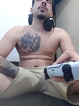 Snapshot of branquintatto chatting on October 2025 01:00:02 AM branquintatto online show from October 2025 01:00:02 AM