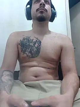 Snapshot of branquintatto chatting on October 2025 08:32:01 PM branquintatto online show from October 2025 08:32:01 PM