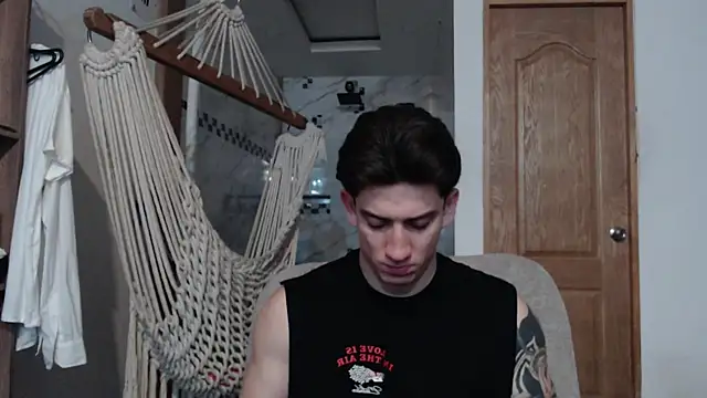 Snapshot of AteneoJr chatting on October 2025 04:14:01 AM AteneoJr online show from October 2025 04:14:01 AM