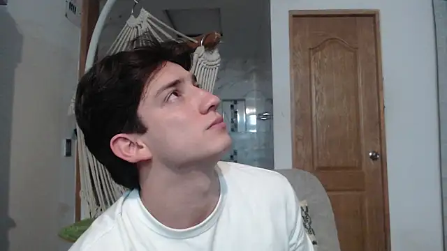 Snapshot of AteneoJr chatting on January 2026 12:14:02 AM AteneoJr online show from January 2026 12:14:02 AM