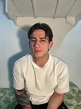 Snapshot of AteneoJr chatting on February 2026 12:42:01 AM AteneoJr online show from February 2026 12:42:01 AM