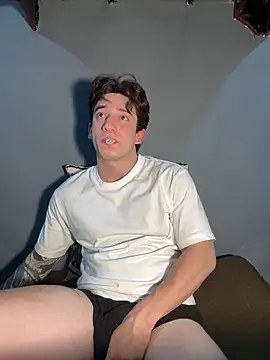 Snapshot of AteneoJr chatting on February 2026 12:44:02 AM AteneoJr online show from February 2026 12:44:02 AM