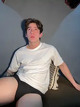 Snapshot of AteneoJr chatting on February 2026 12:42:02 AM AteneoJr online show from February 2026 12:42:02 AM