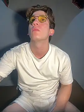 Snapshot of AteneoJr chatting on March 2026 12:06:01 AM AteneoJr online show from March 2026 12:06:01 AM