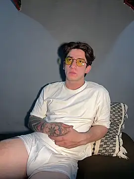 Snapshot of AteneoJr chatting on March 2026 12:39:01 AM AteneoJr online show from March 2026 12:39:01 AM