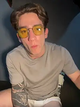 Snapshot of AteneoJr chatting on March 2026 12:37:01 AM AteneoJr online show from March 2026 12:37:01 AM