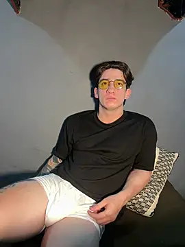 Snapshot of AteneoJr chatting on March 2026 12:36:01 AM AteneoJr online show from March 2026 12:36:01 AM