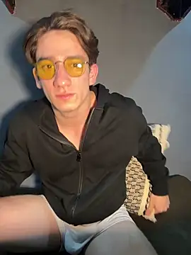 Snapshot of AteneoJr chatting on March 2026 12:37:01 AM AteneoJr online show from March 2026 12:37:01 AM