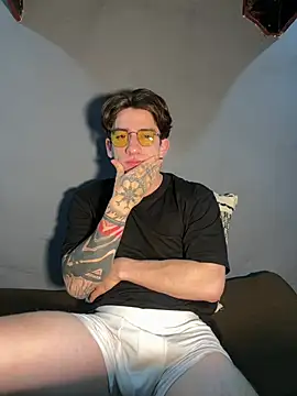 Snapshot of AteneoJr chatting on March 2026 12:38:01 AM AteneoJr online show from March 2026 12:38:01 AM