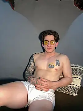 Snapshot of AteneoJr chatting on April 2026 12:55:01 AM AteneoJr online show from April 2026 12:55:01 AM