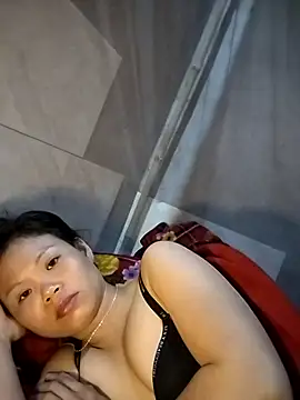 LinhNa999 online show from November 2025 01:27:01 AM